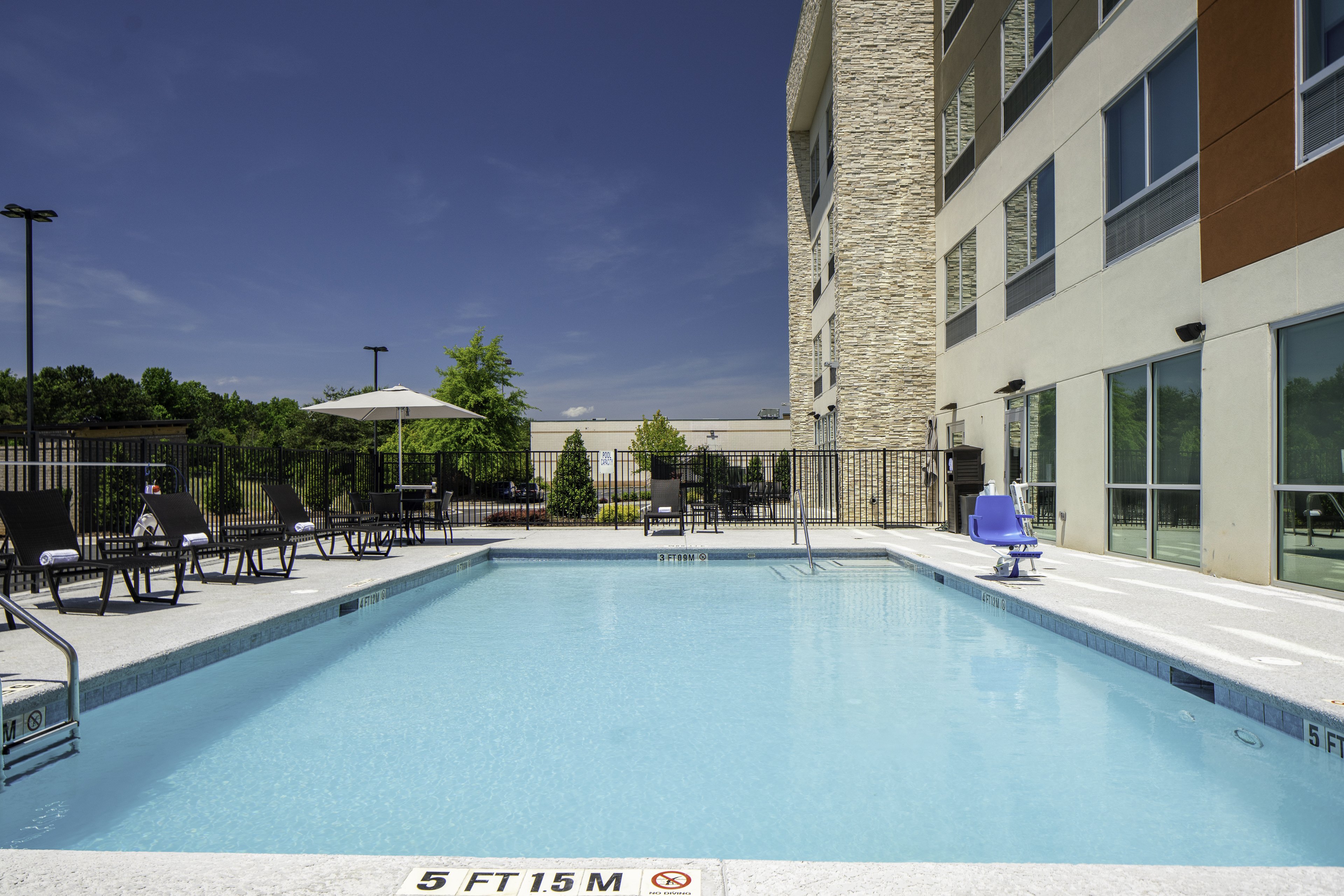 holiday inn express and suites griffin an ihg hotel
