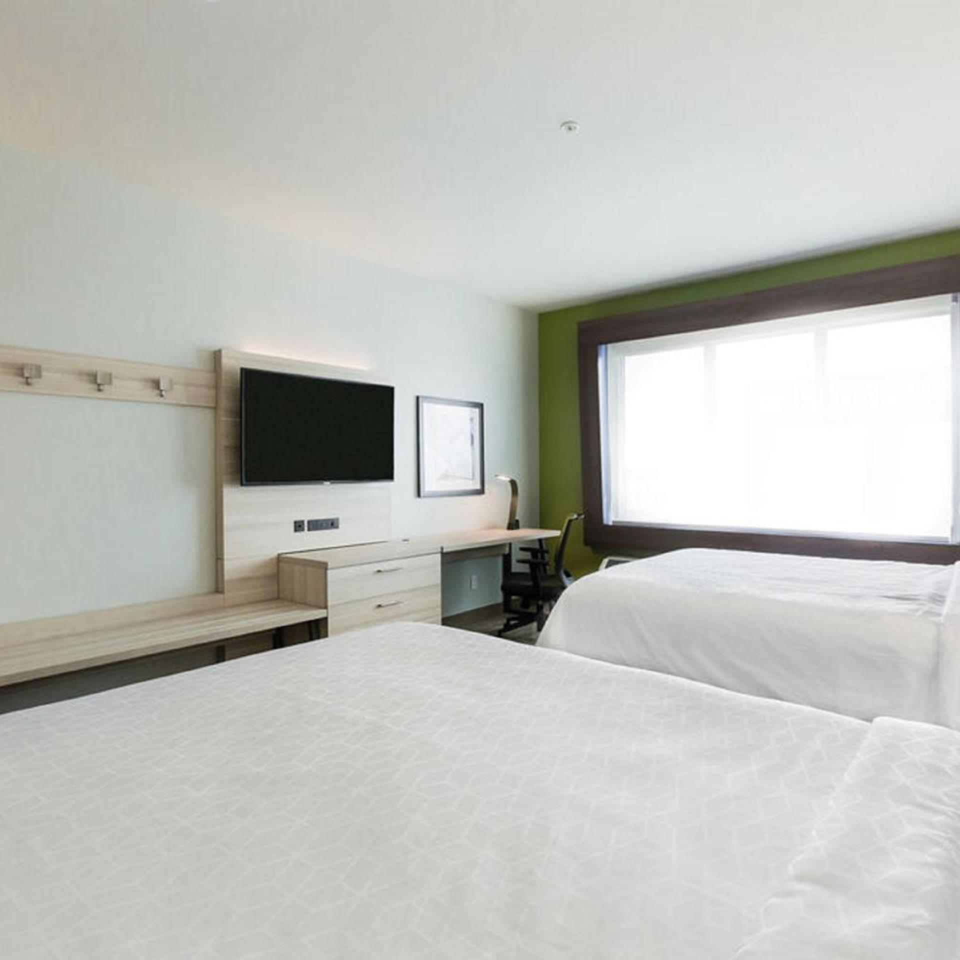 holiday inn express and suites edmonton n st albert