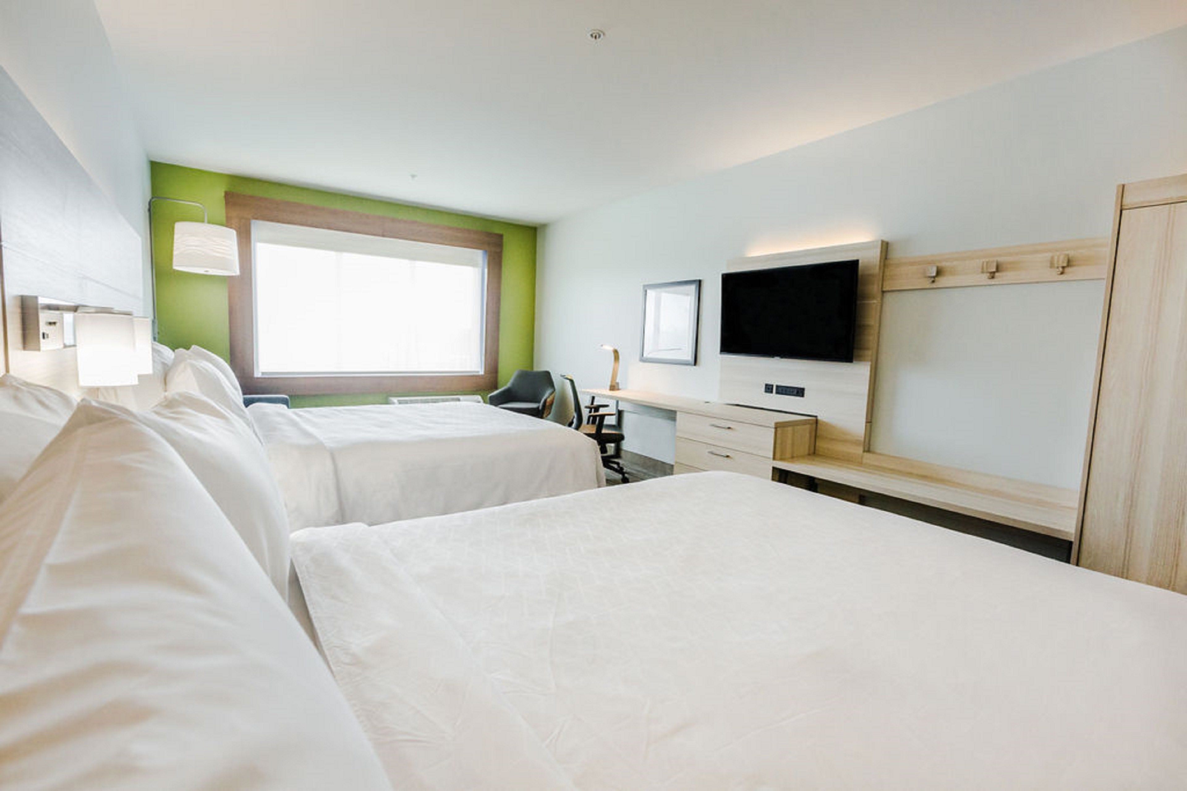 holiday inn express and suites edmonton n st albert