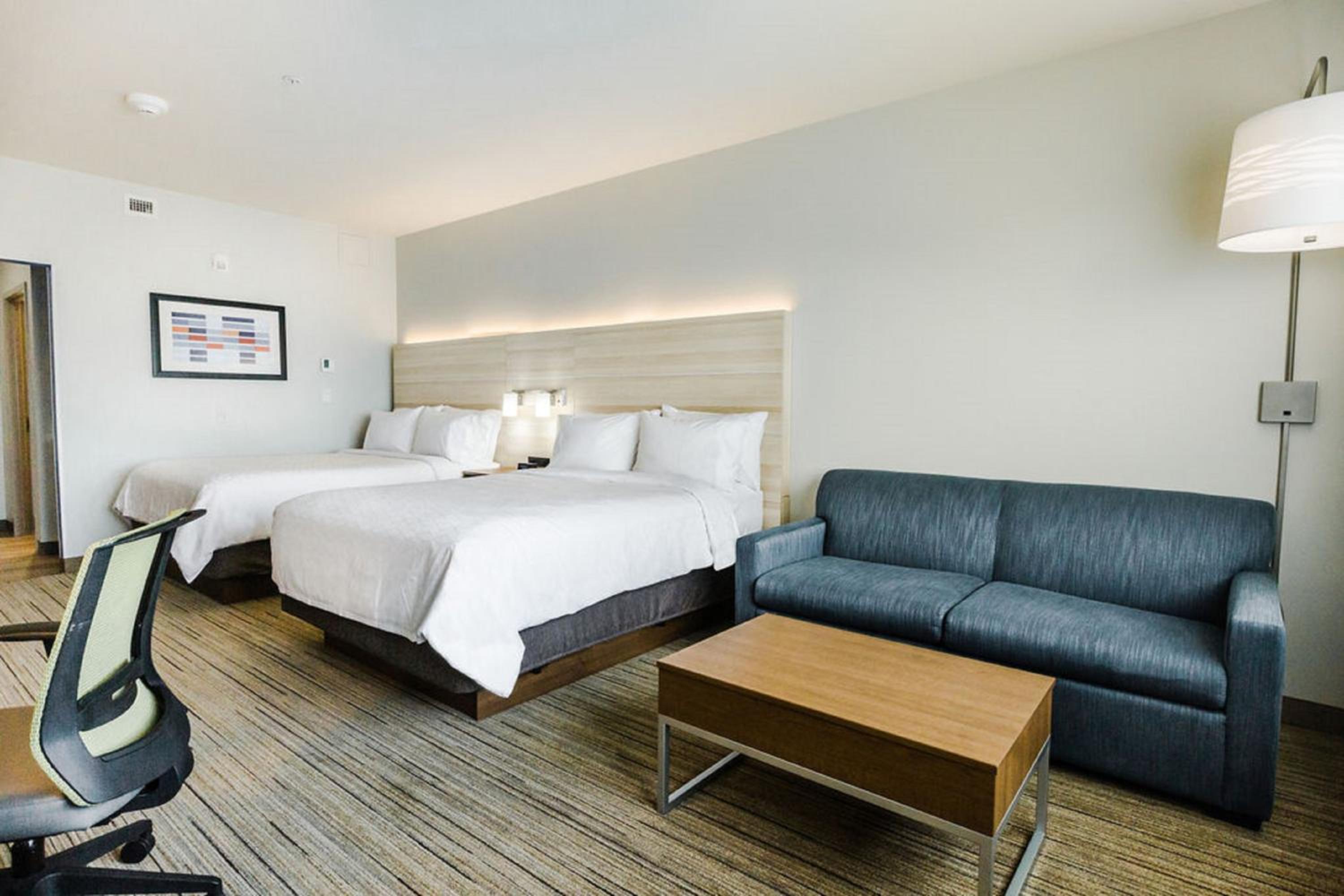 holiday inn express and suites edmonton n st albert