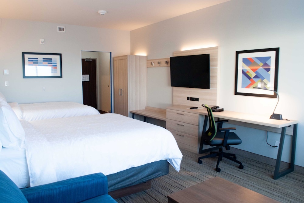 holiday inn express and suites edmonton n st albert