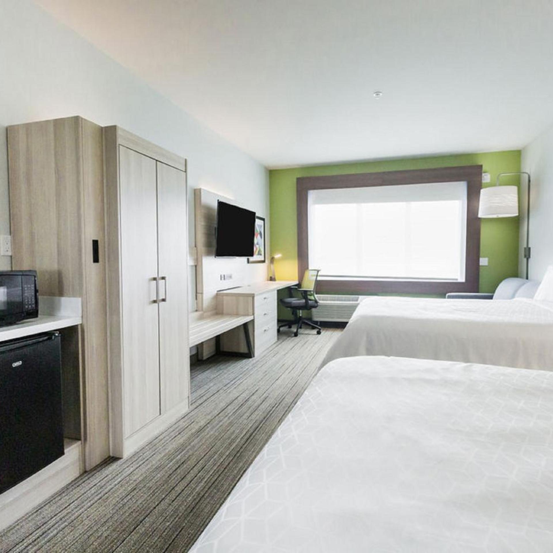 holiday inn express and suites edmonton n st albert