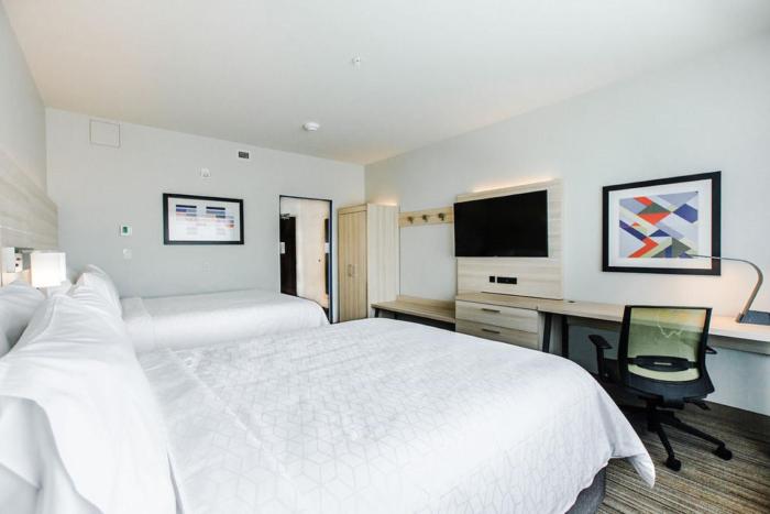 holiday inn express and suites edmonton n st albert
