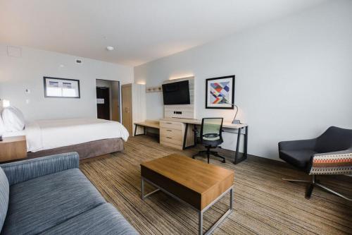 holiday inn express and suites edmonton n st albert