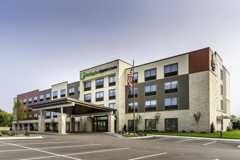 holiday inn express milwaukee west allis an ihg hotel