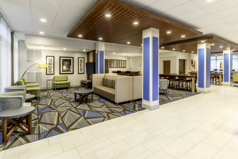 holiday inn express milwaukee west allis an ihg hotel