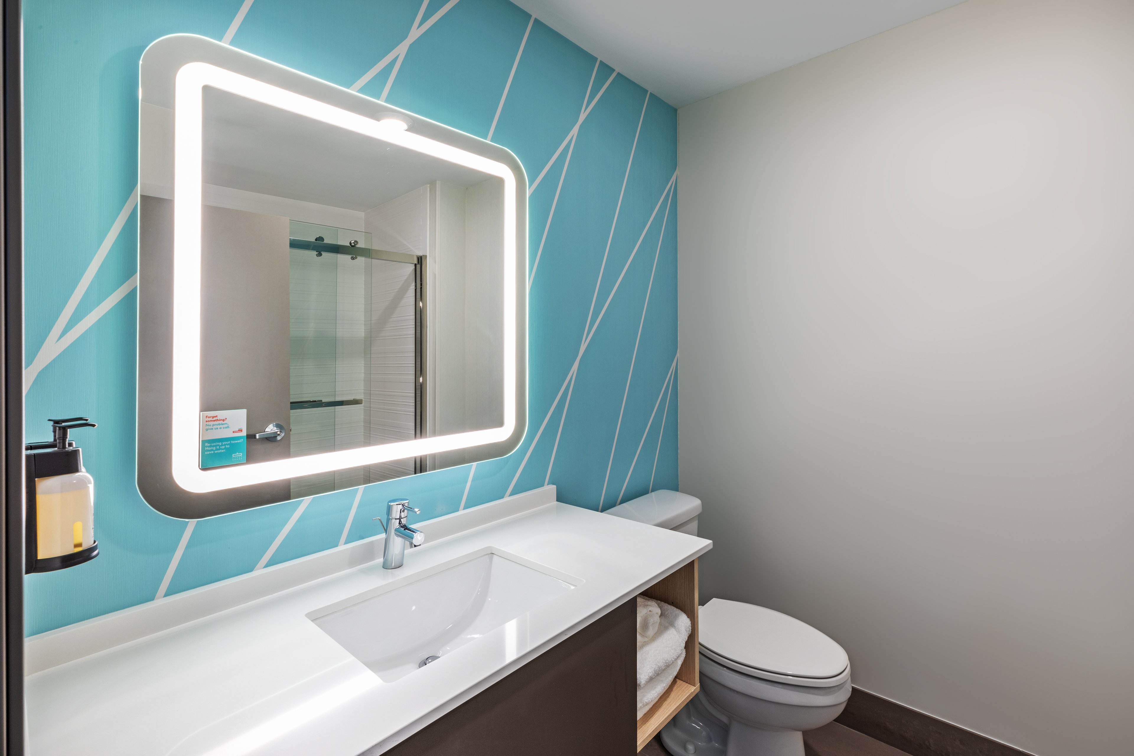 avid hotels bentonville rogers an ihg hotel