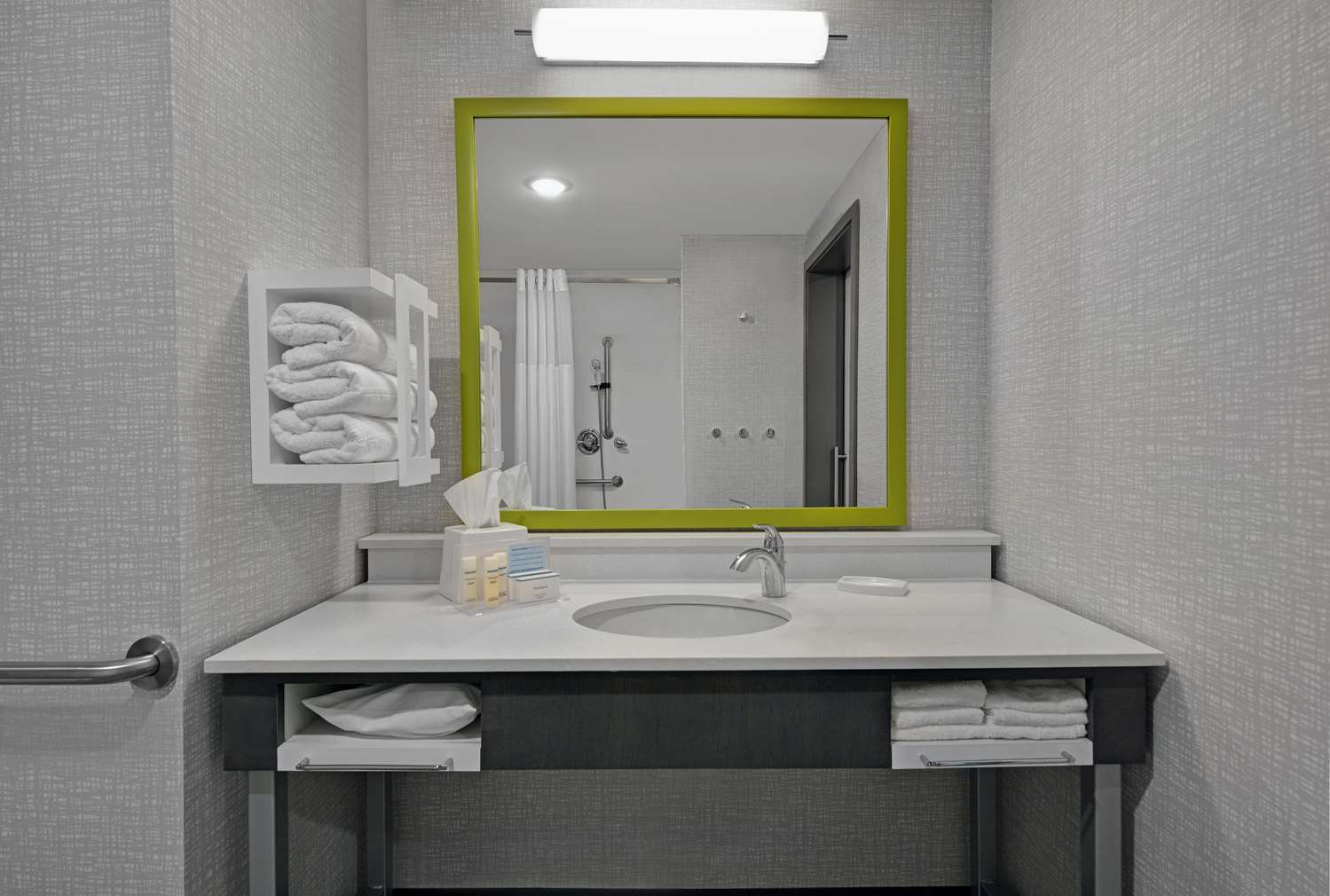 hampton inn and suites macclenny i 10