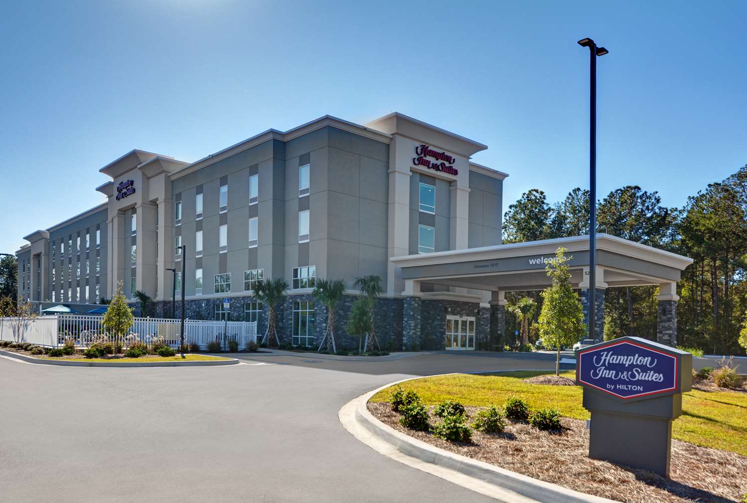 hampton inn and suites macclenny i 10