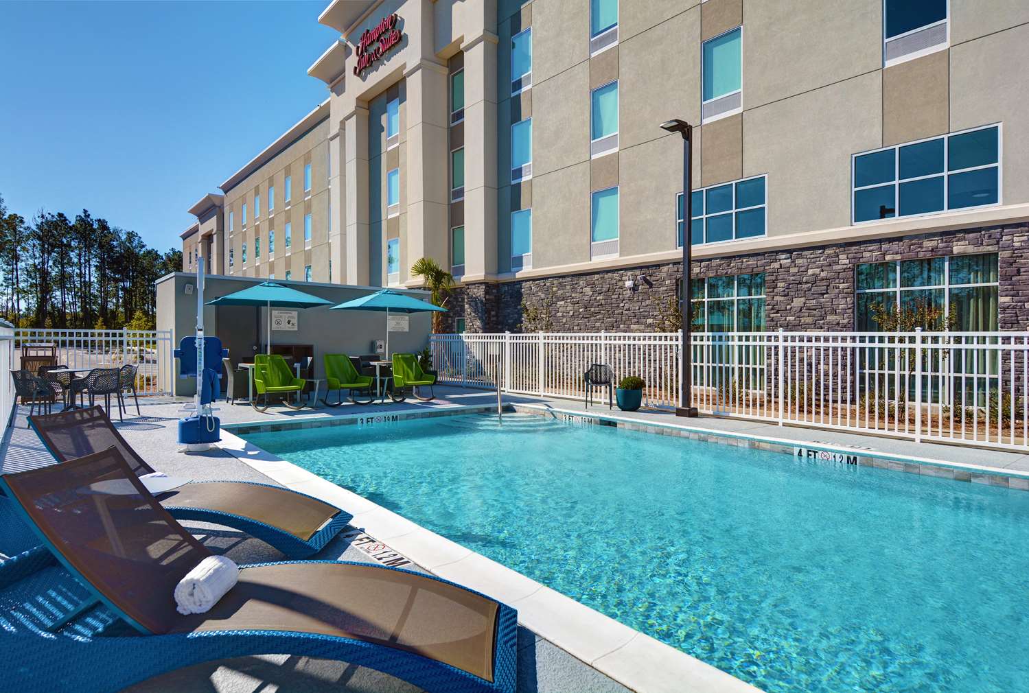 hampton inn and suites macclenny i 10