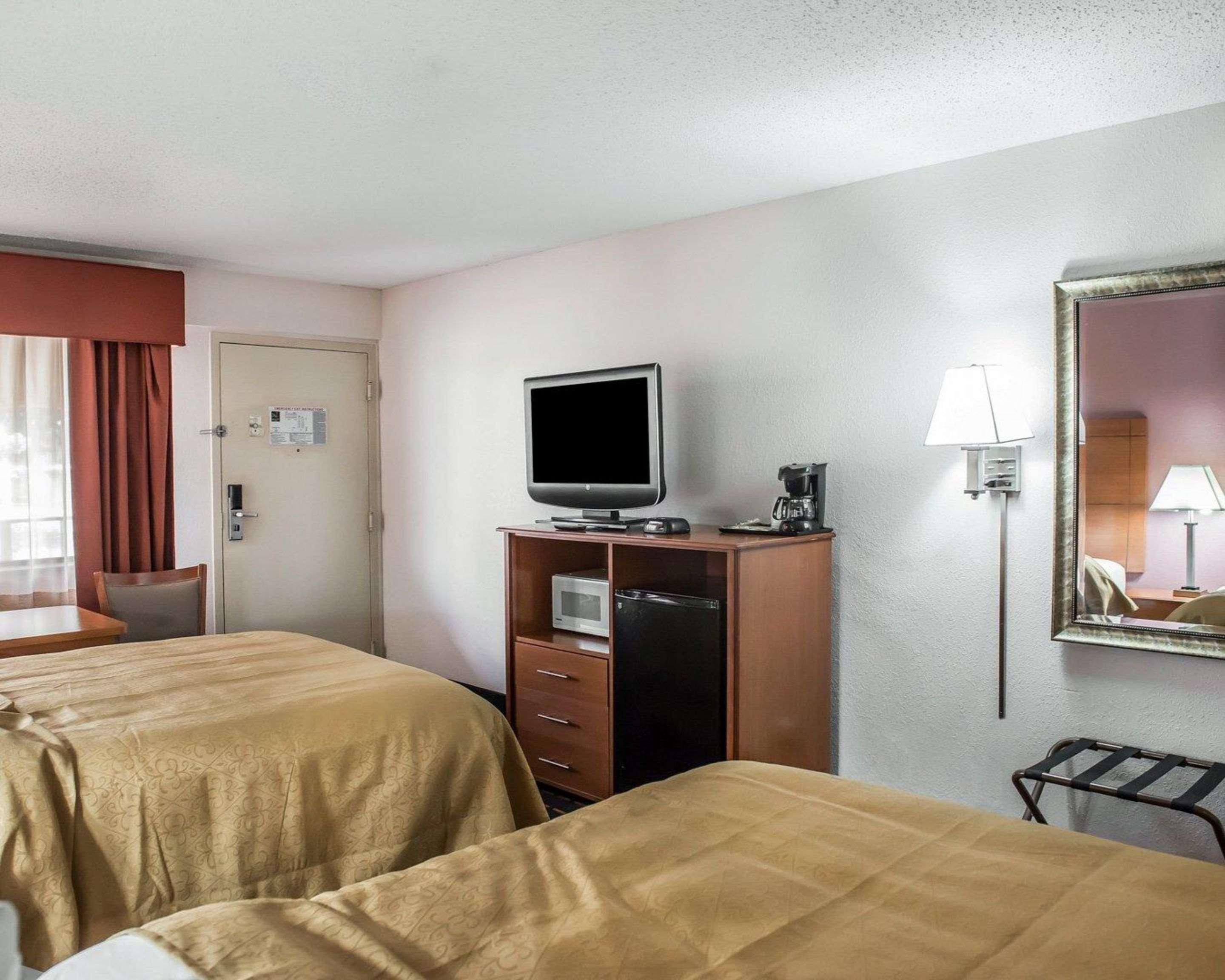 hampton inn and suites macclenny i 10