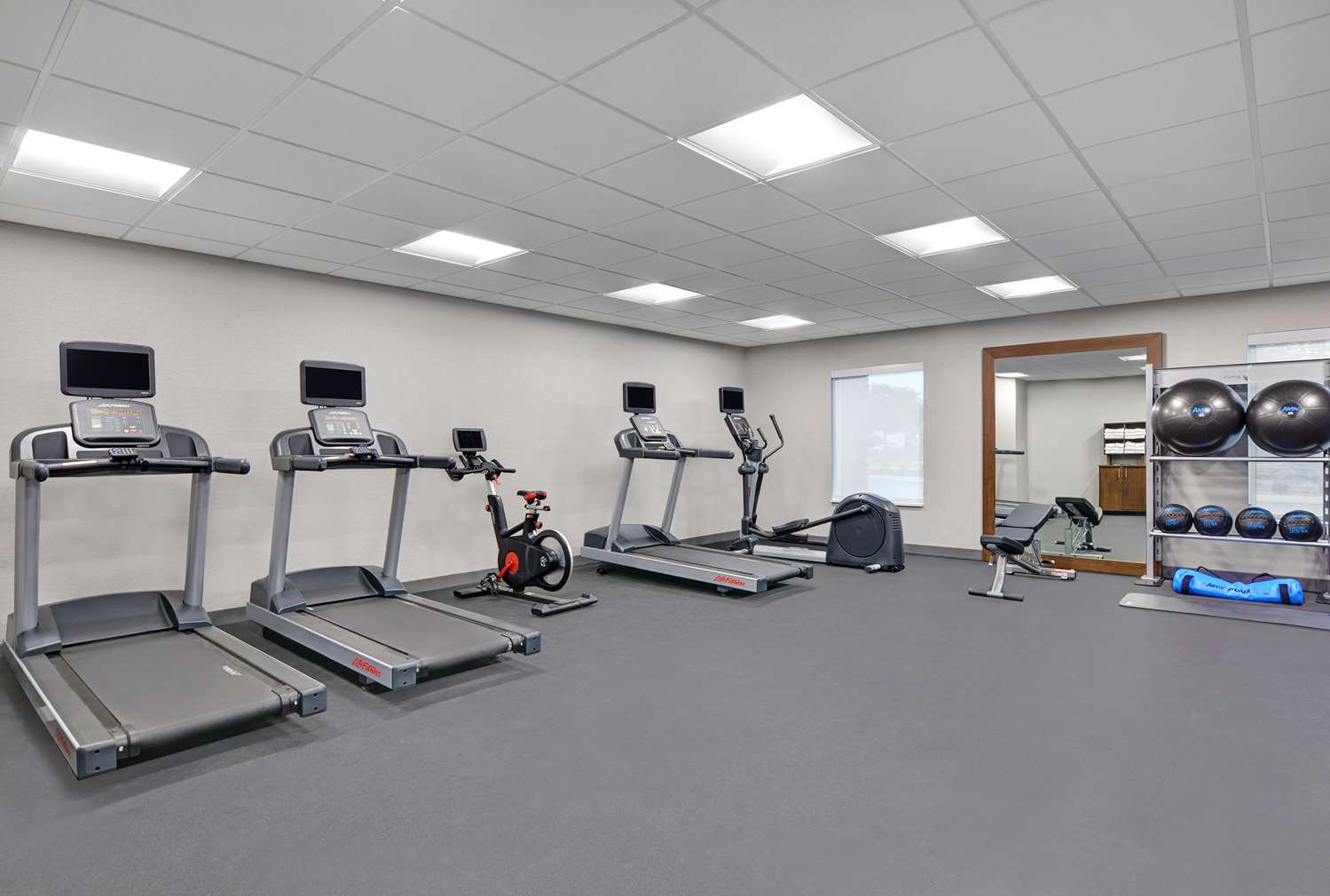 hampton inn and suites macclenny i 10