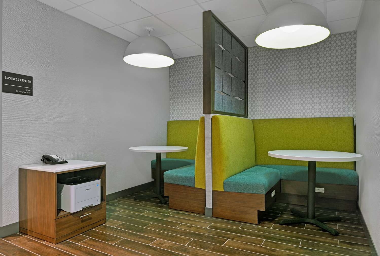 hampton inn and suites macclenny i 10