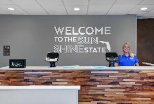 hampton inn and suites macclenny i 10