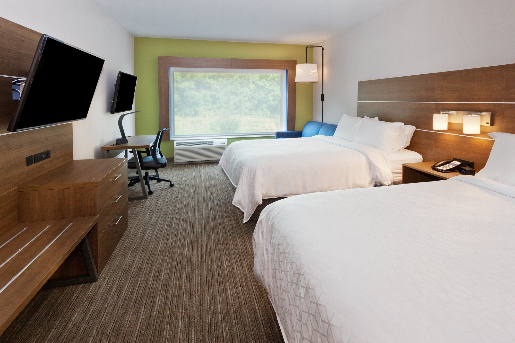 holiday inn express and suites fayetteville an ihg hotel