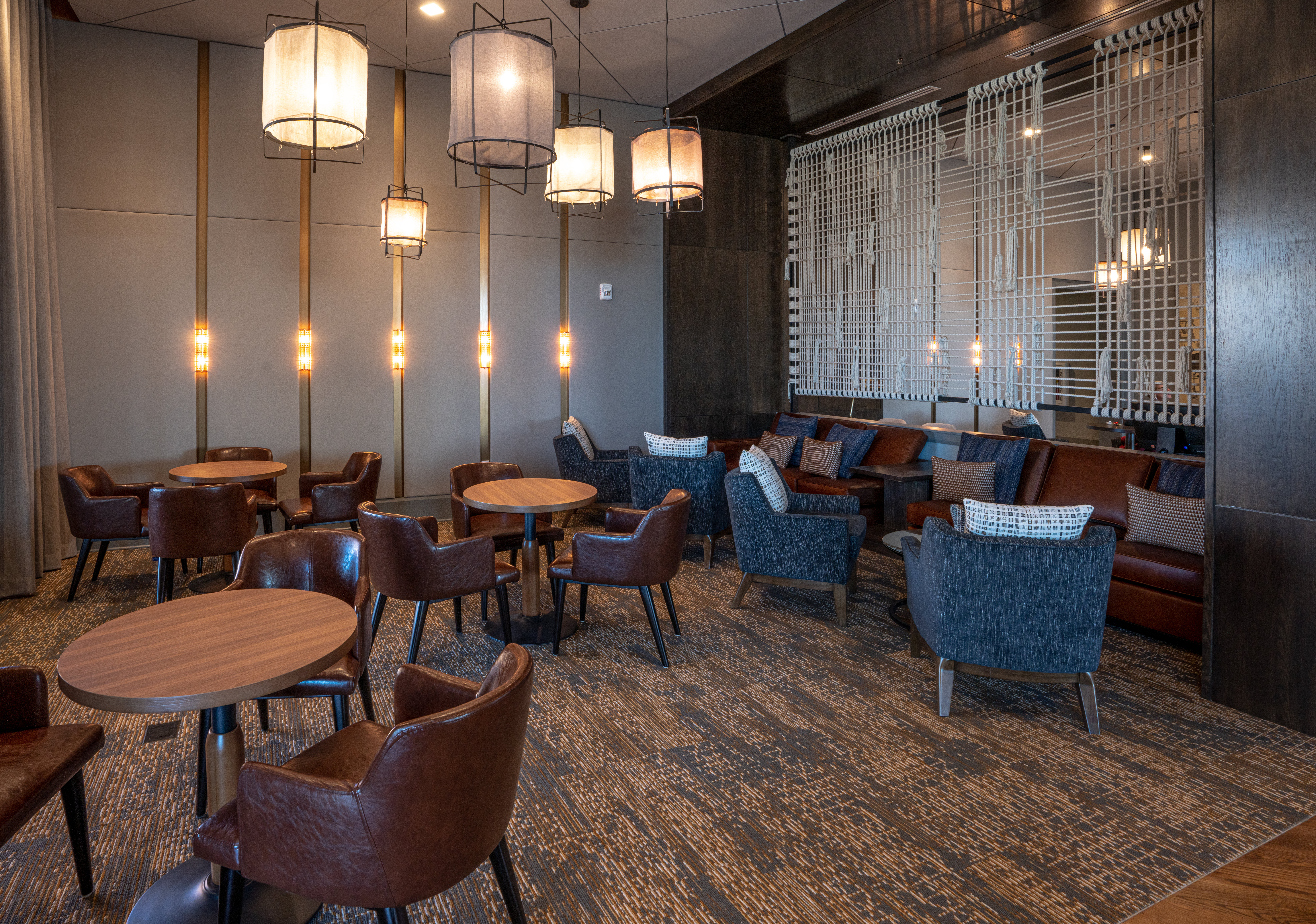 hotel indigo columbus at riverfront place an ihg hotel