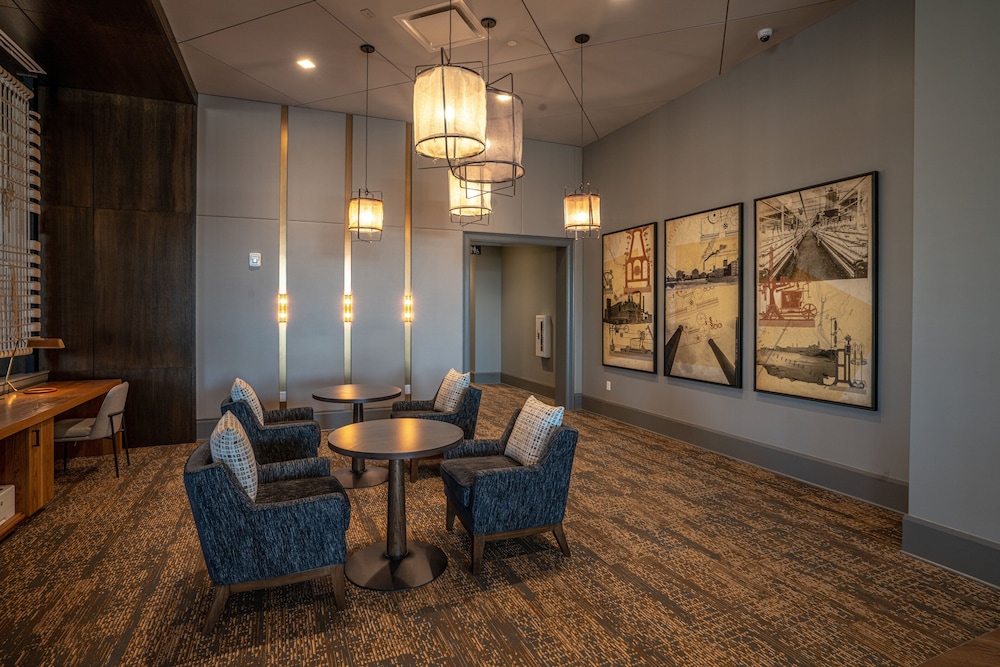 hotel indigo columbus at riverfront place an ihg hotel