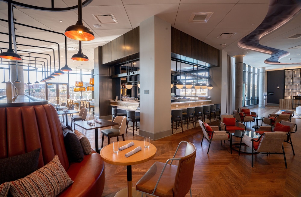 hotel indigo columbus at riverfront place an ihg hotel
