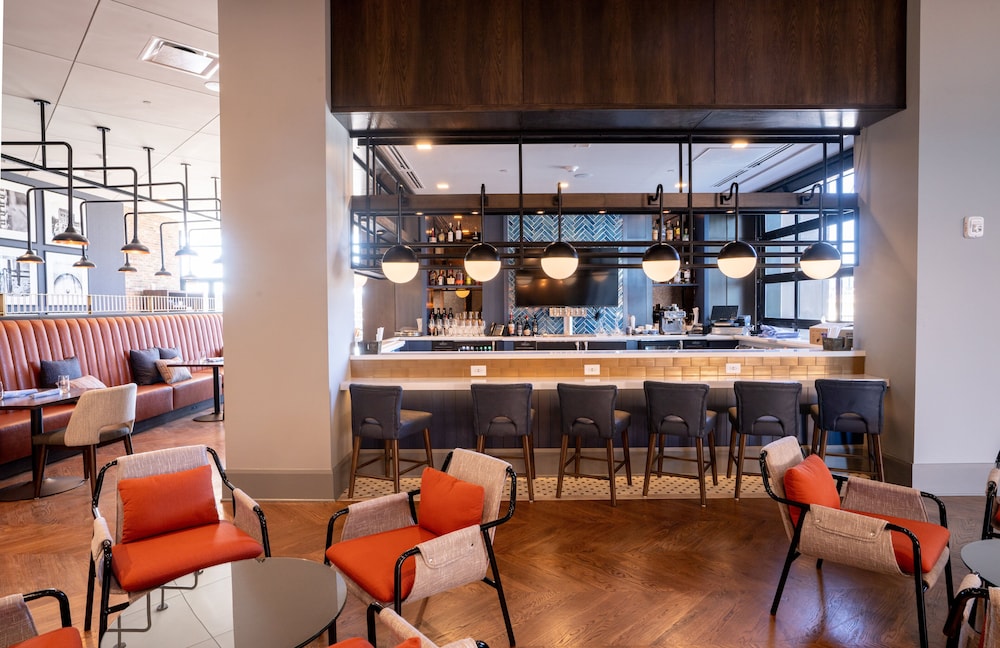 hotel indigo columbus at riverfront place an ihg hotel