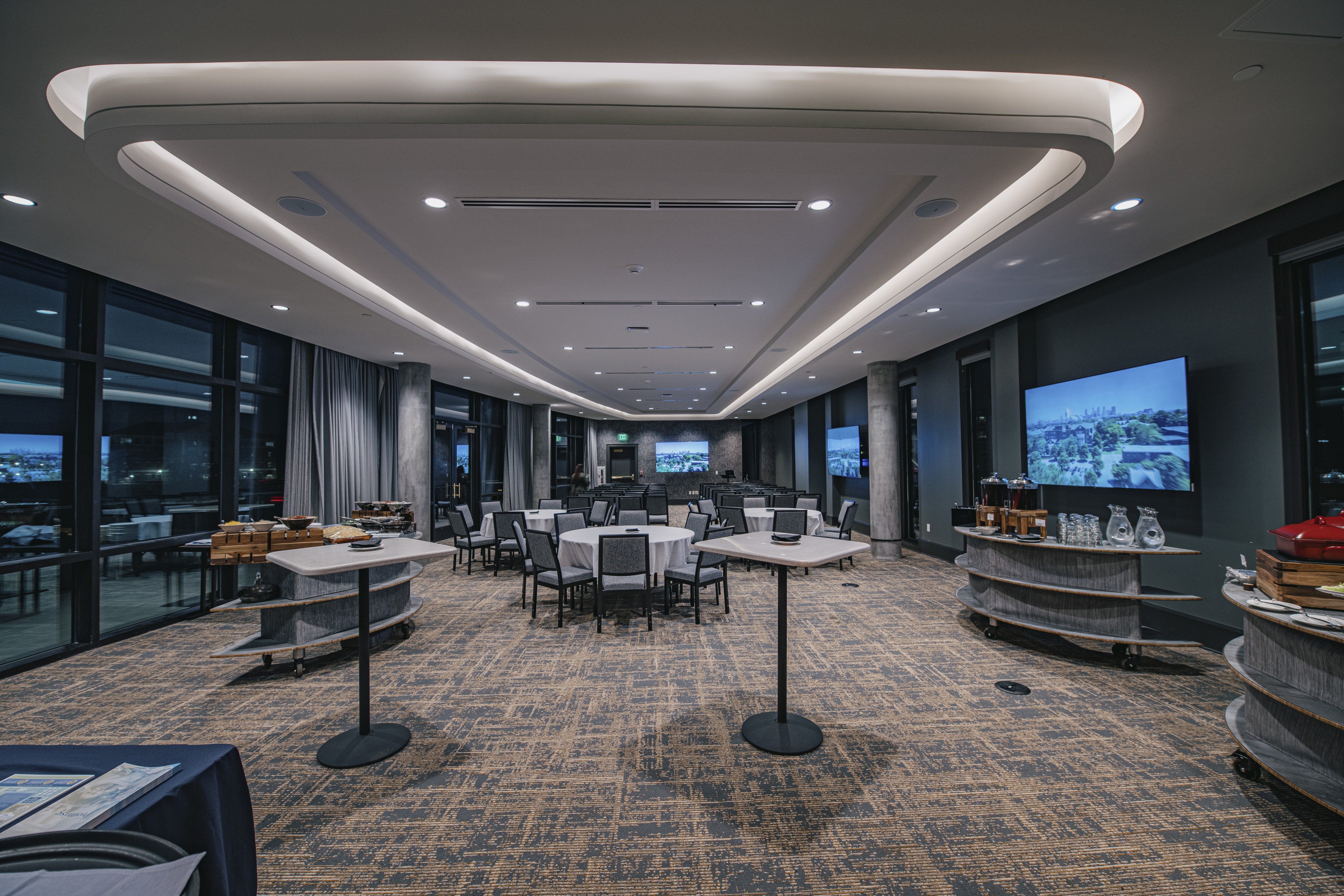 hotel indigo columbus at riverfront place an ihg hotel
