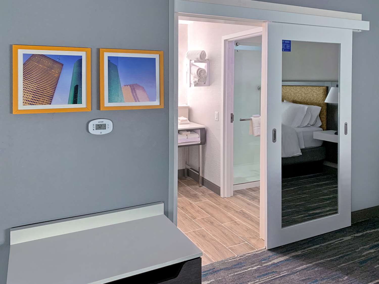 hampton inn and suites houston east beltway 8