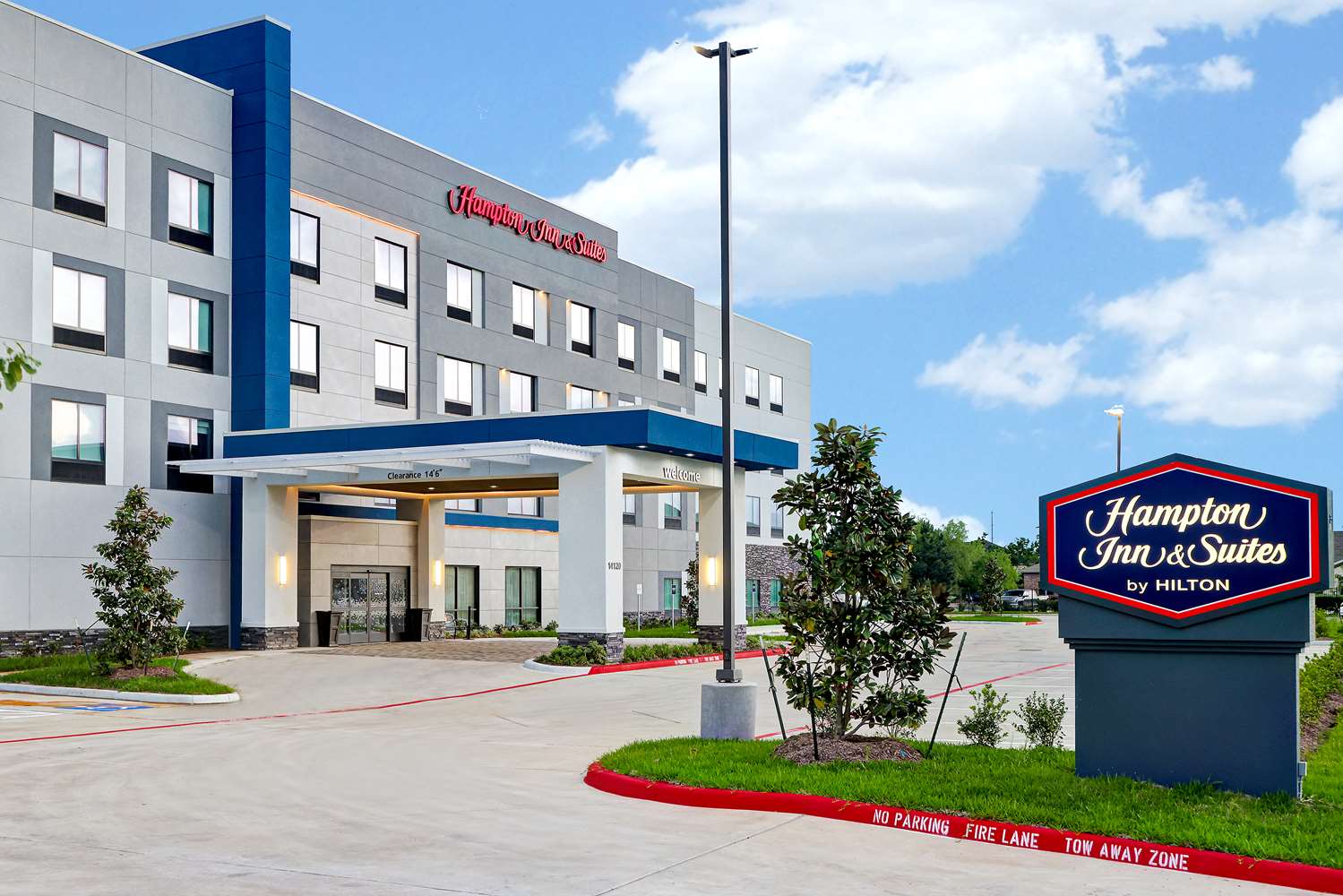 hampton inn and suites houston east beltway 8