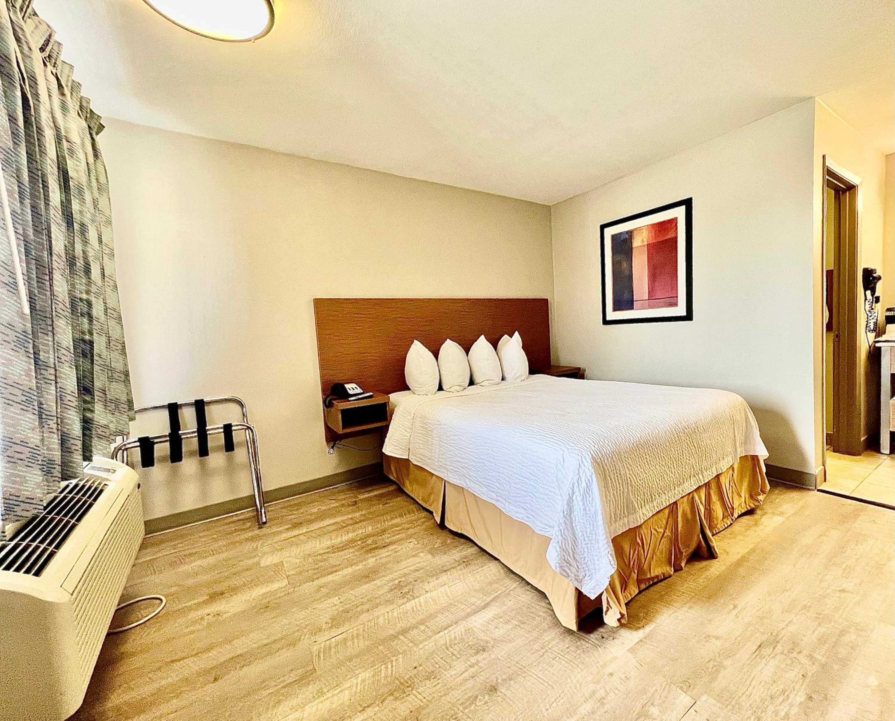 hampton inn and suites houston east beltway 8