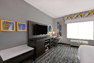 hampton inn and suites houston east beltway 8
