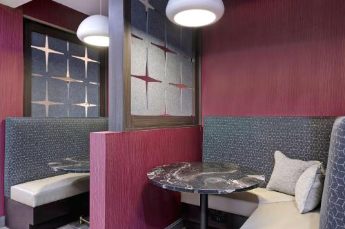 hampton inn and suites houston east beltway 8