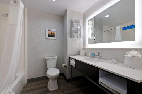 hampton inn and suites houston east beltway 8