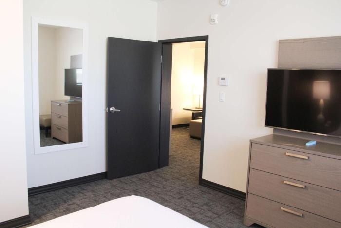 best western plus winkler