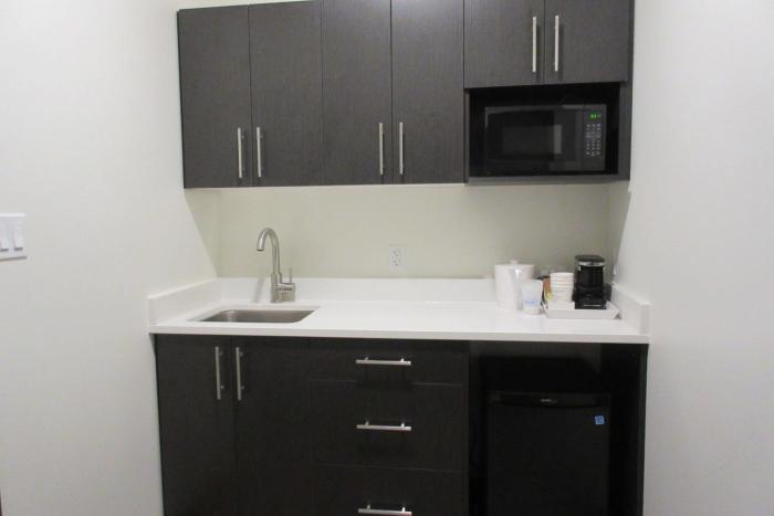 best western plus winkler