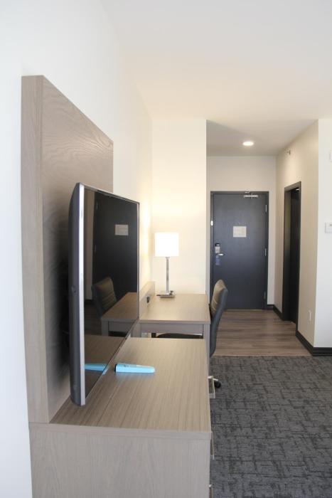 best western plus winkler