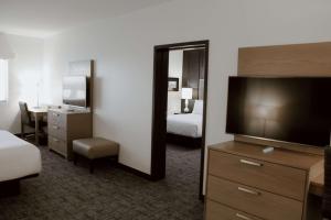 best western plus winkler