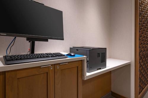 fairfield inn and suites by marriott klamath falls