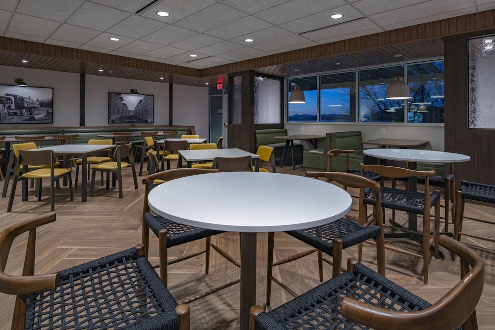 fairfield inn and suites by marriott klamath falls