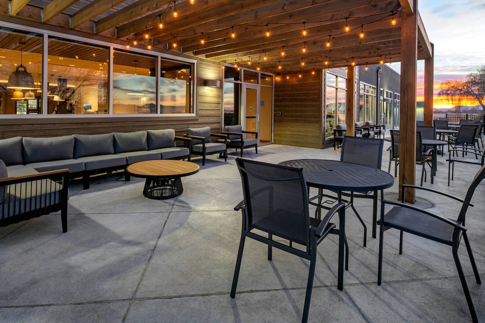 fairfield inn and suites by marriott klamath falls