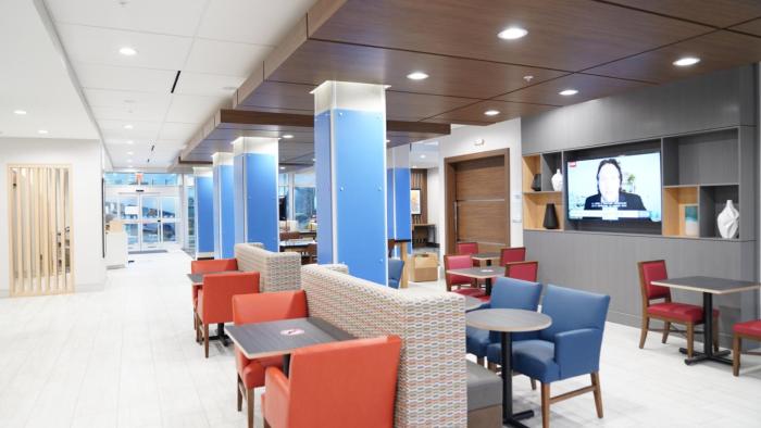 hol inn exp dallas market ctr love field