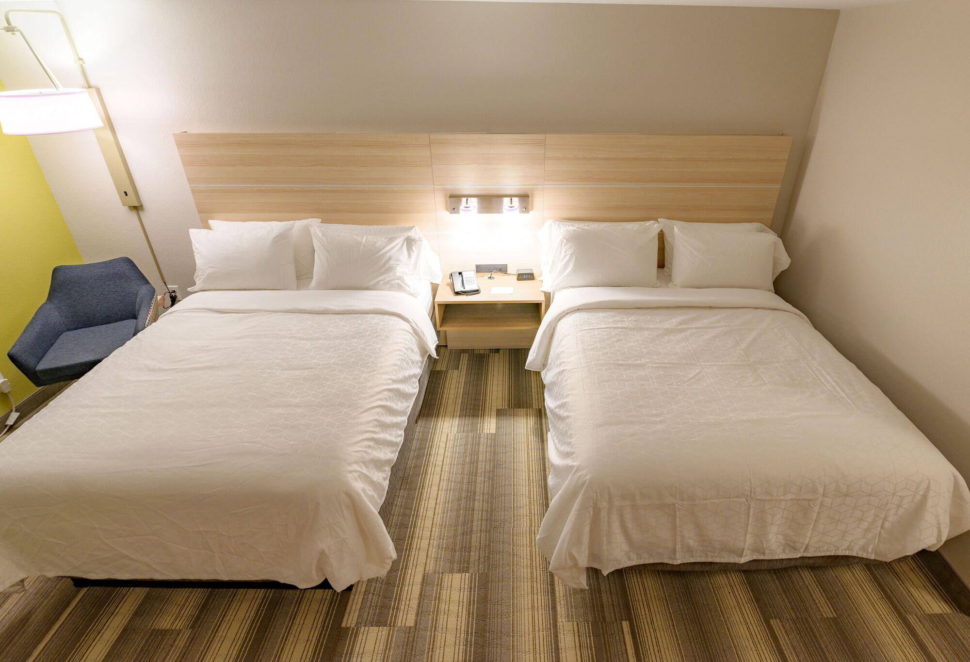 holiday inn express and suites dayton east beavercreek
