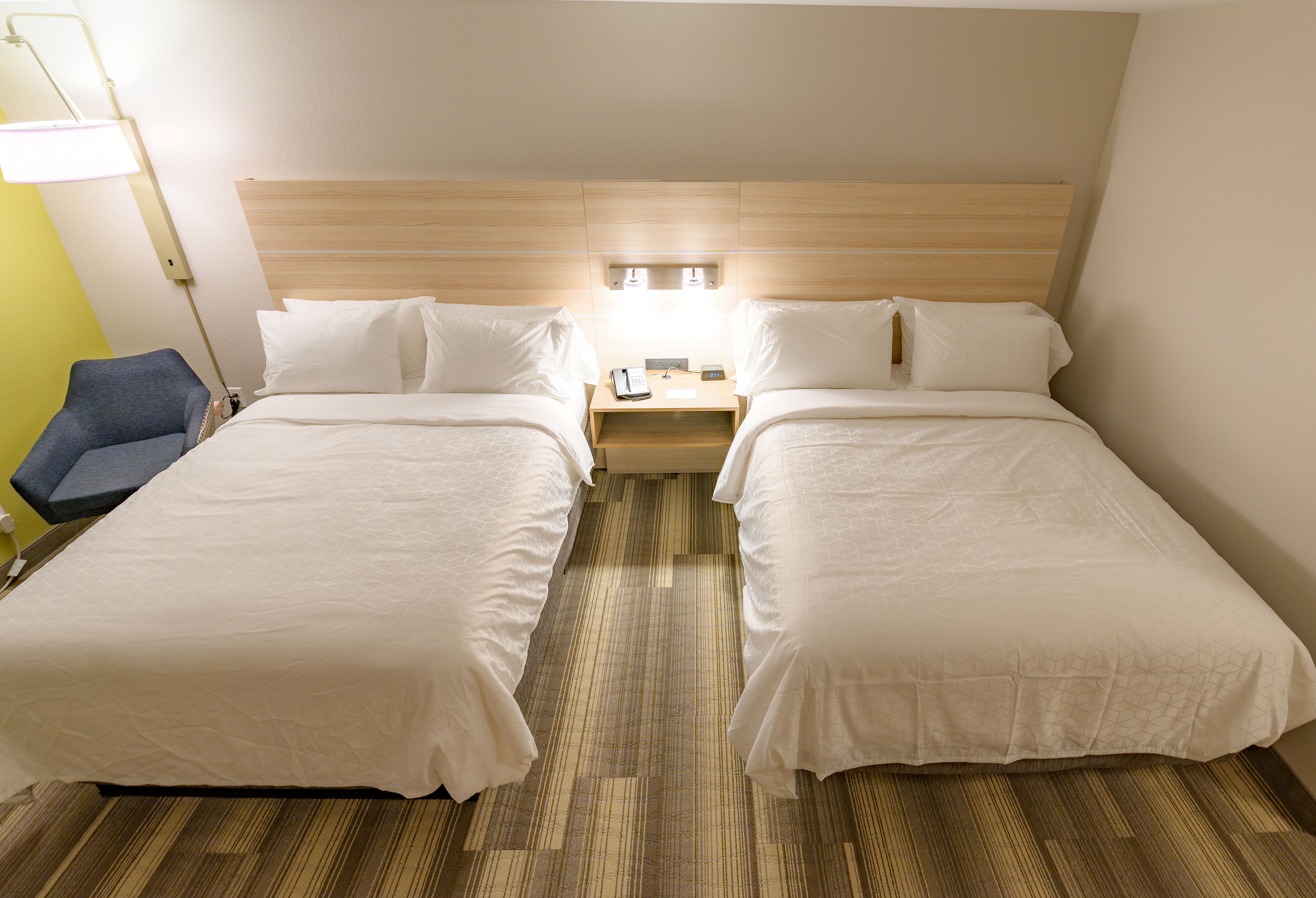 holiday inn express and suites dayton east beavercreek