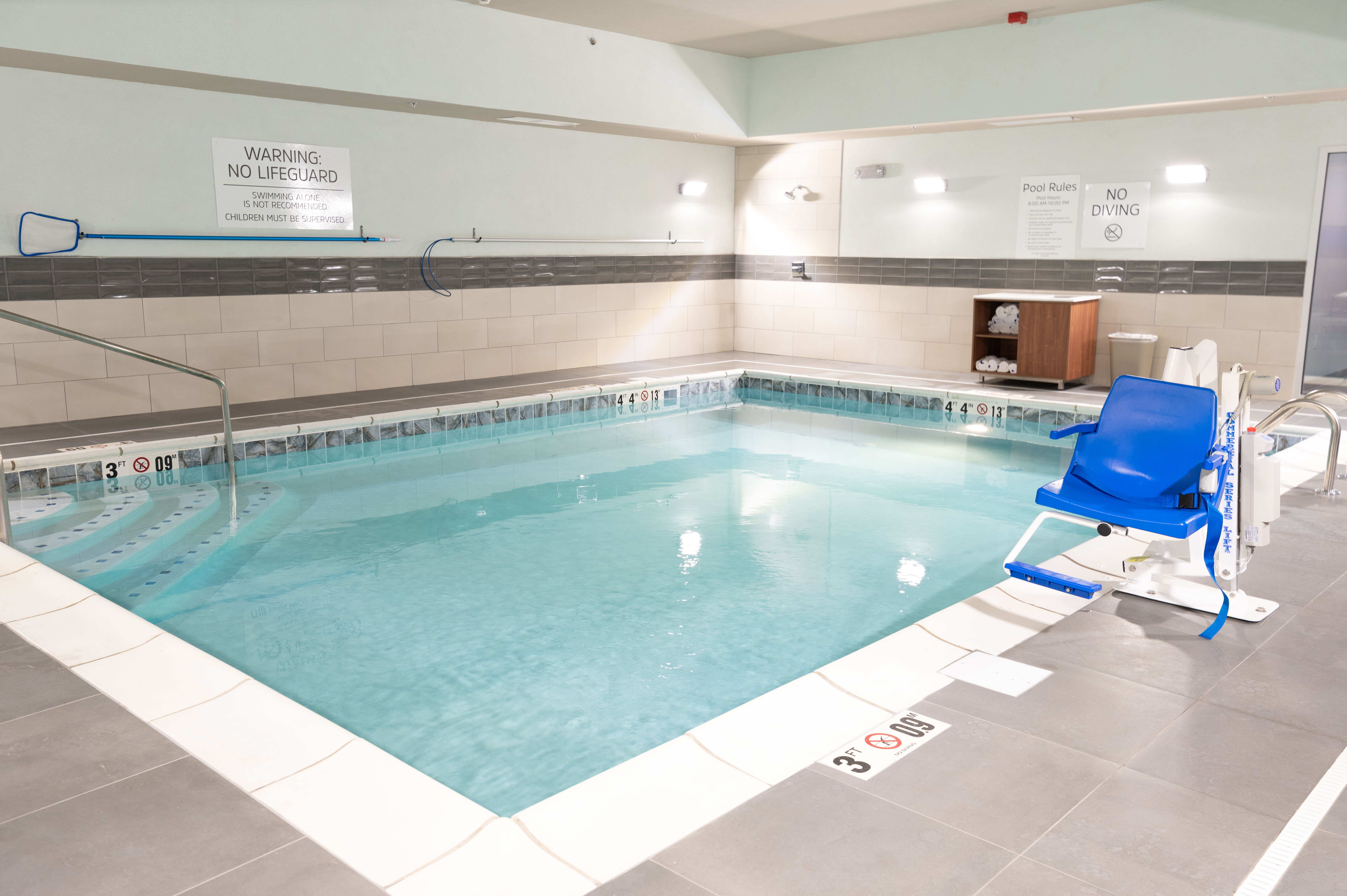 holiday inn express and suites dayton east beavercreek