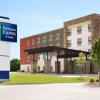holiday inn express and suites dayton east beavercreek