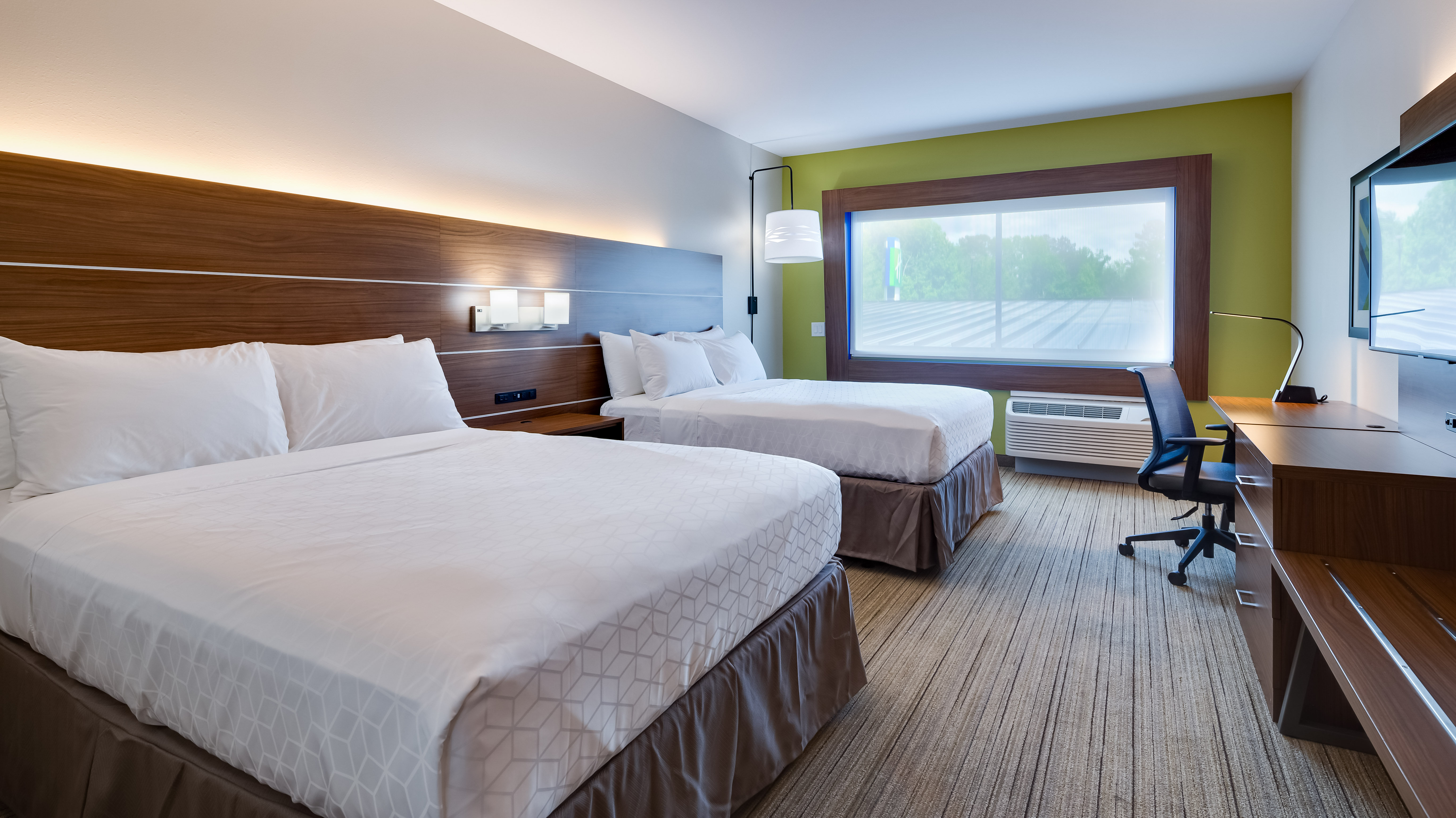 holiday inn express and suites latta an ihg hotel