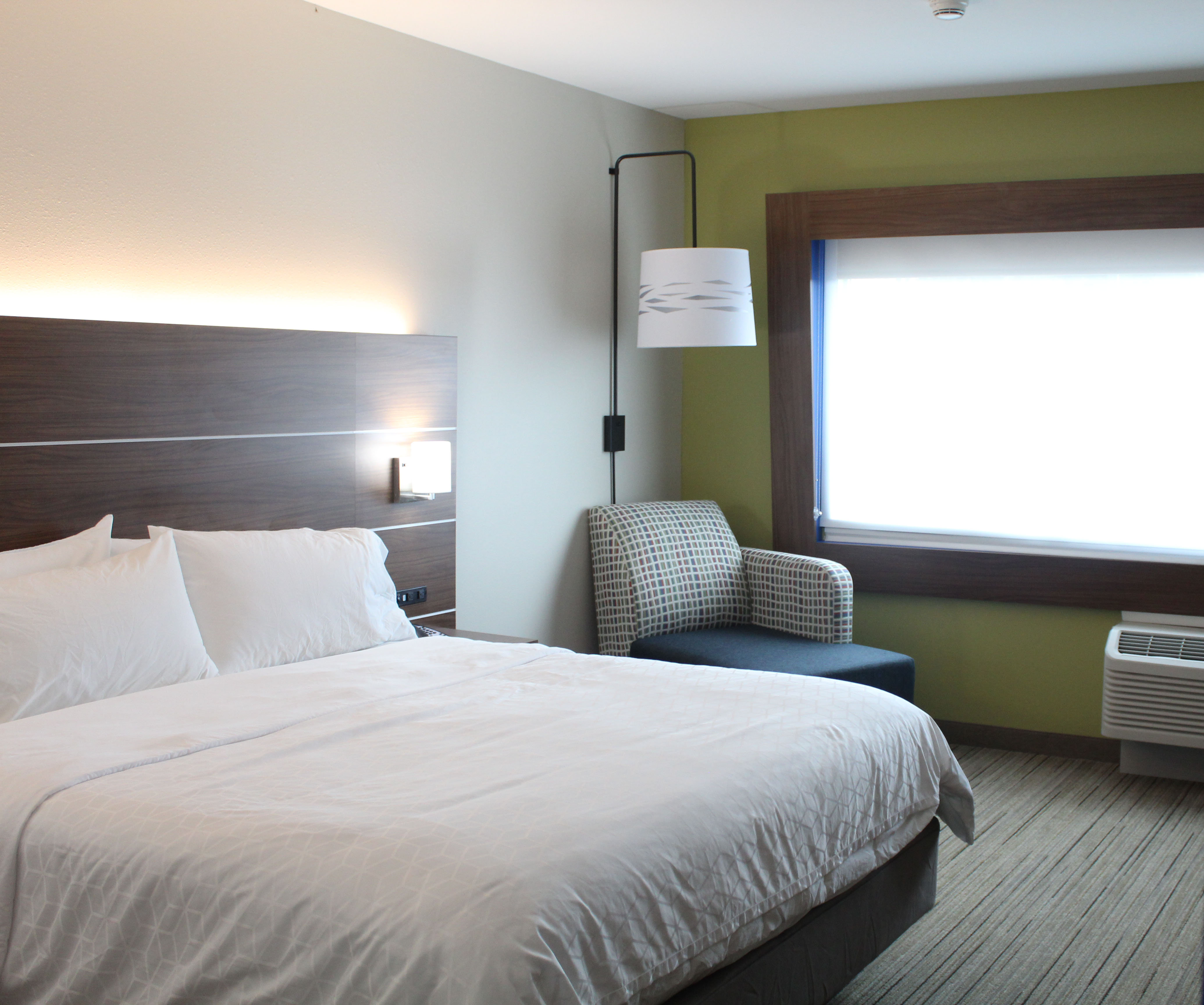 holiday inn express and suites latta an ihg hotel