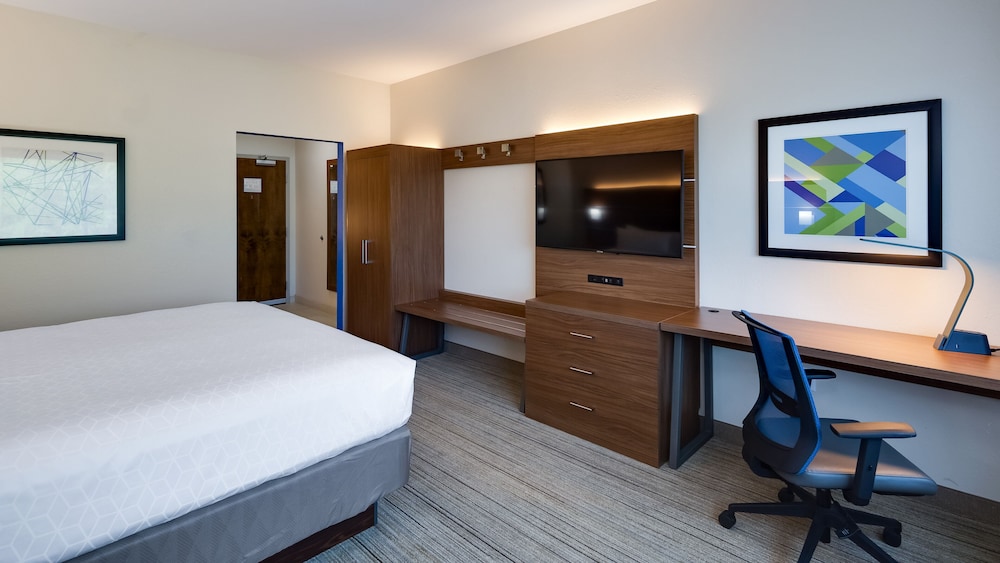 holiday inn express and suites latta an ihg hotel