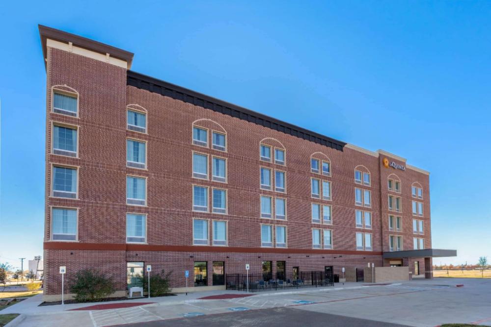 la quinta inn and suites frisco fieldhouse north