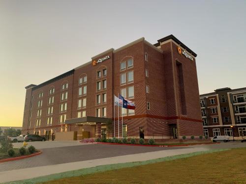 la quinta inn and suites frisco fieldhouse north