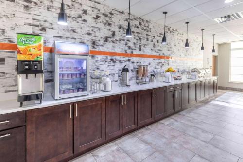 la quinta inn and suites frisco fieldhouse north