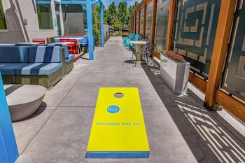 tru by hilton lathrop ca