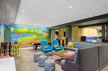 tru by hilton lathrop ca